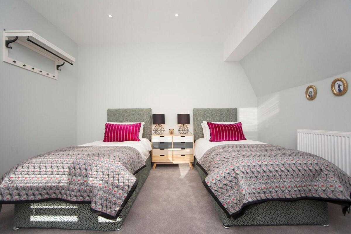 ※ Spacious Georgian Coach House & With Parking Бат Экстерьер фото