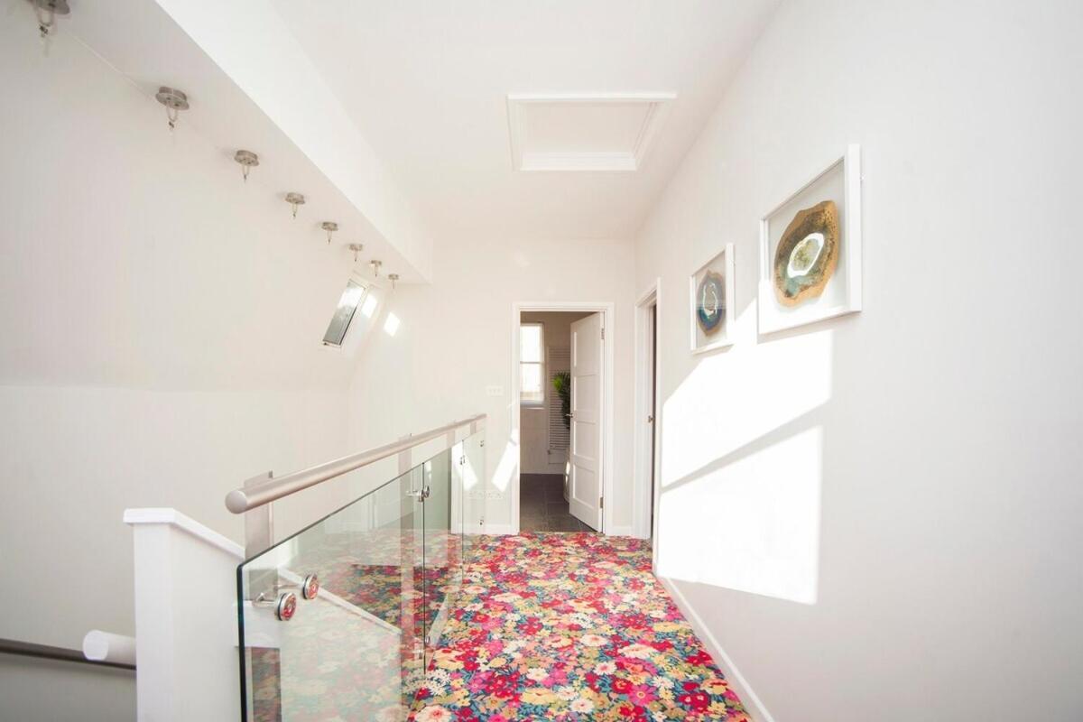 ※ Spacious Georgian Coach House & With Parking Бат Экстерьер фото